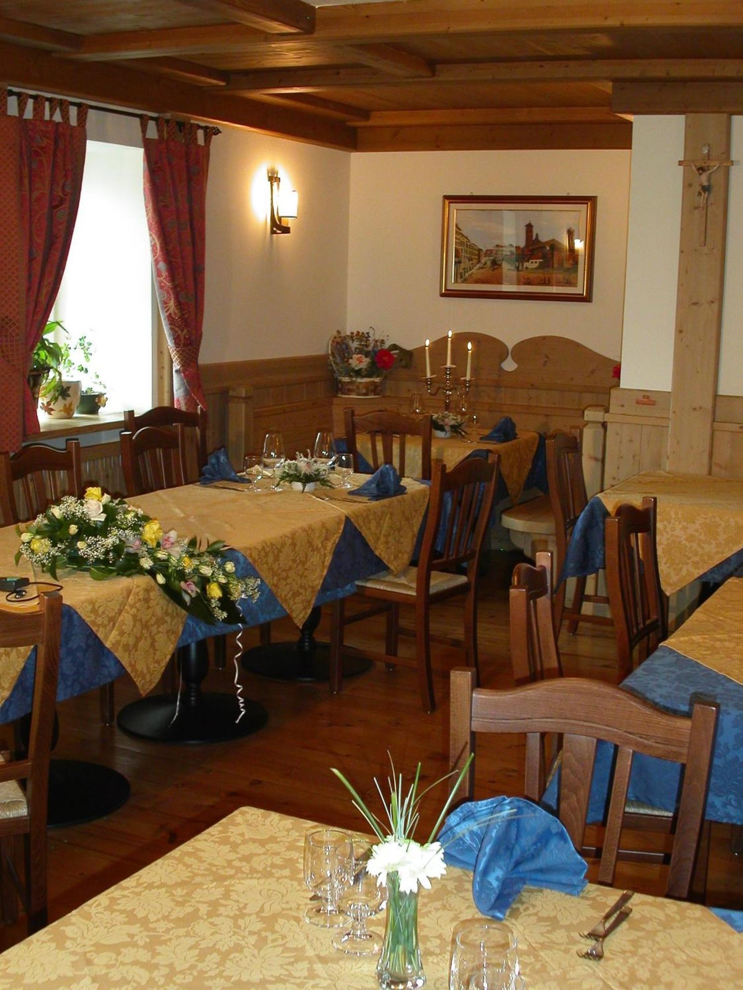 Alpen Garten Hotel Margherita Rumo Exteriör bild