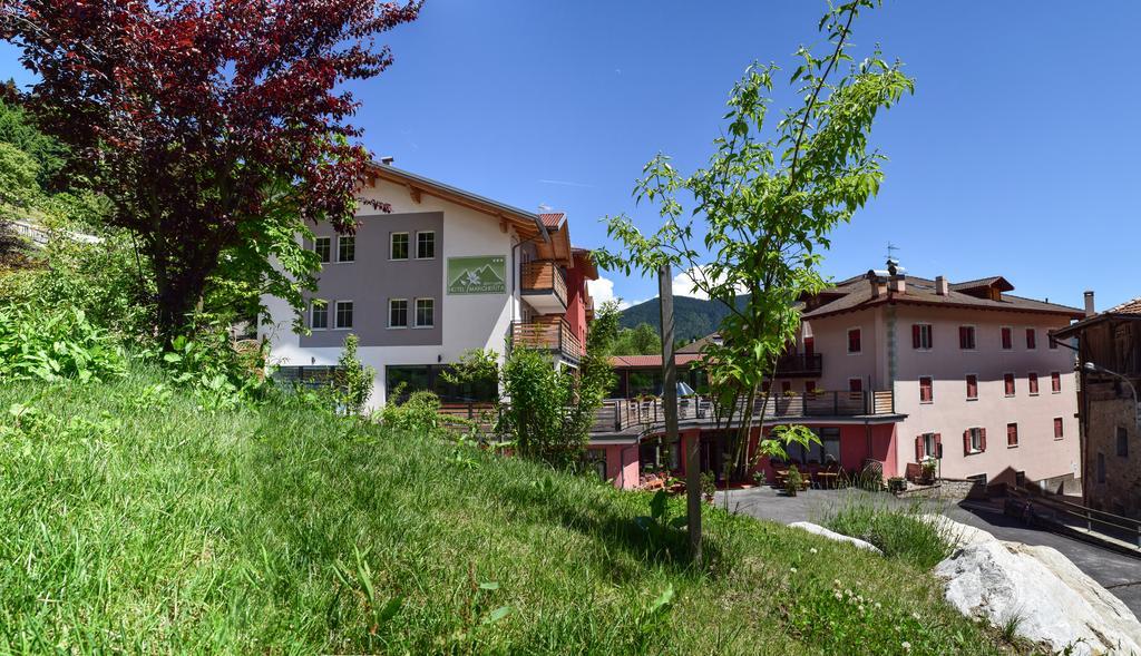 Alpen Garten Hotel Margherita Rumo Exteriör bild